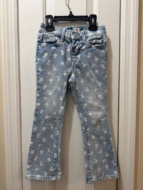 Old Navy Flare Jeans for Toddler Girls with All Over Floral Print 5T